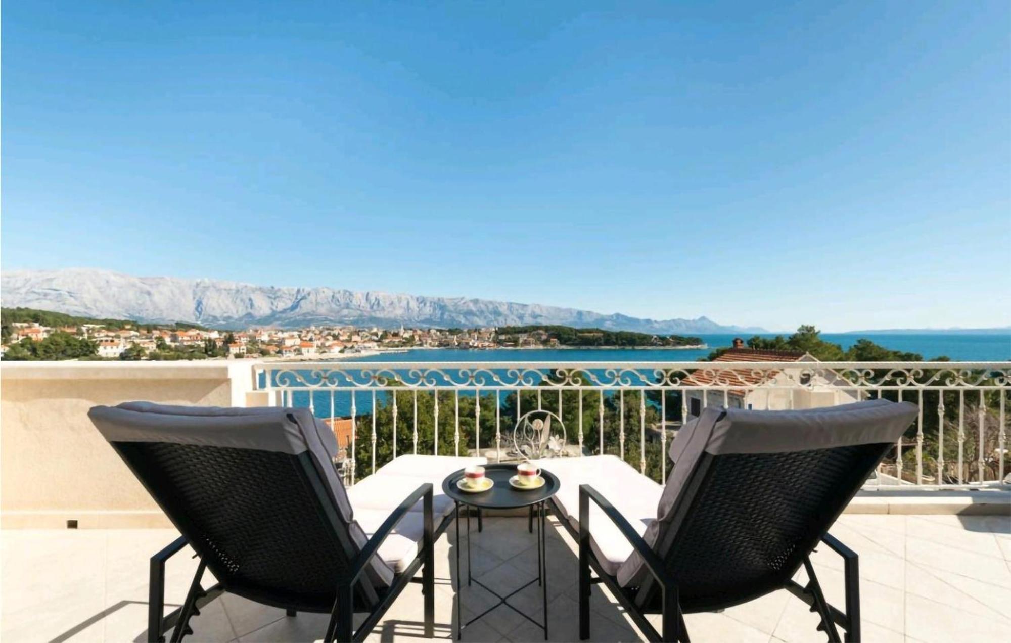 Amazing Apartment In Selca With Wifi Εξωτερικό φωτογραφία