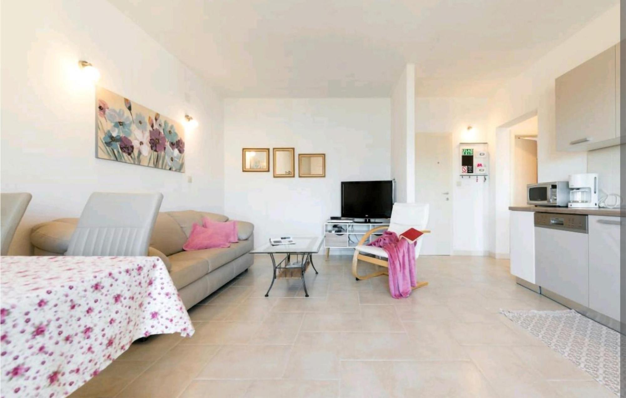 Amazing Apartment In Selca With Wifi Εξωτερικό φωτογραφία