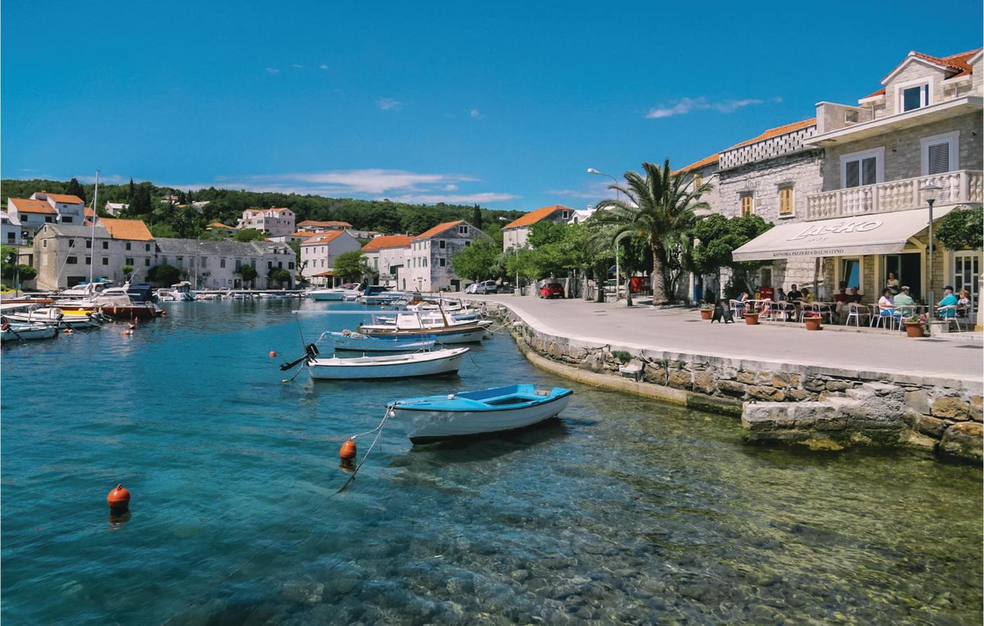 Amazing Apartment In Selca With Wifi Εξωτερικό φωτογραφία